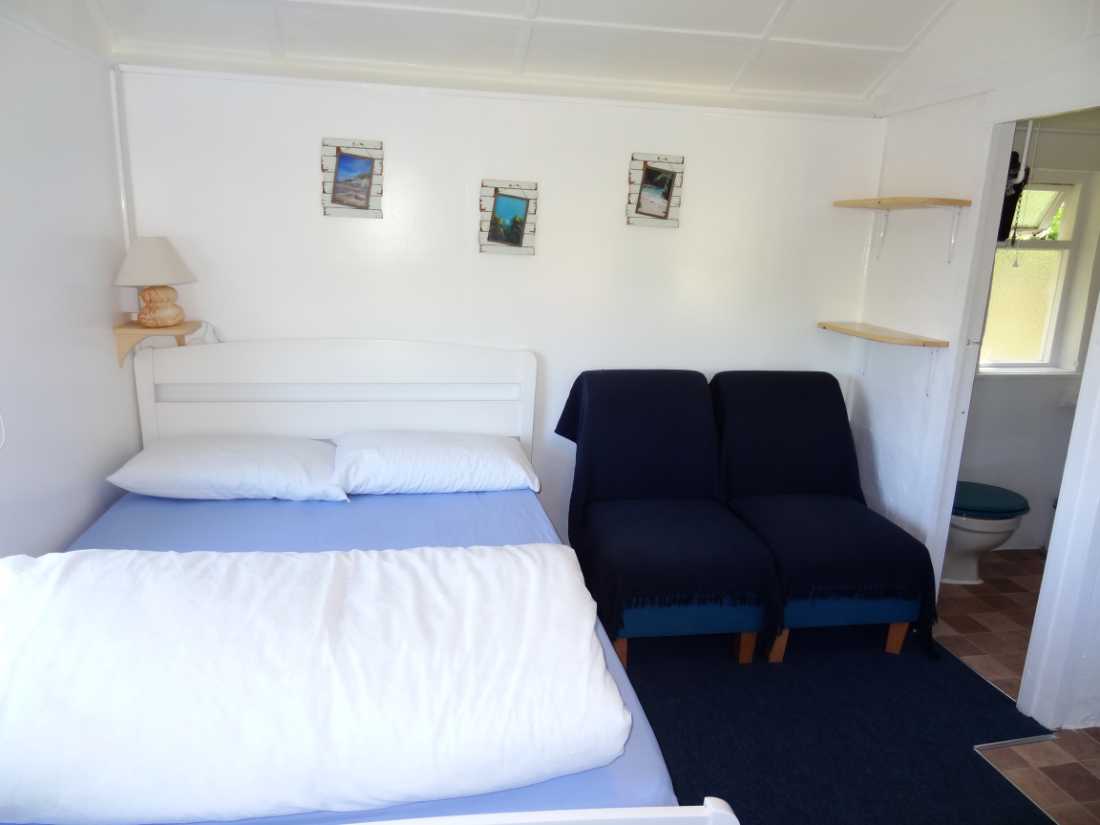 A selection of Images of 2 Berth